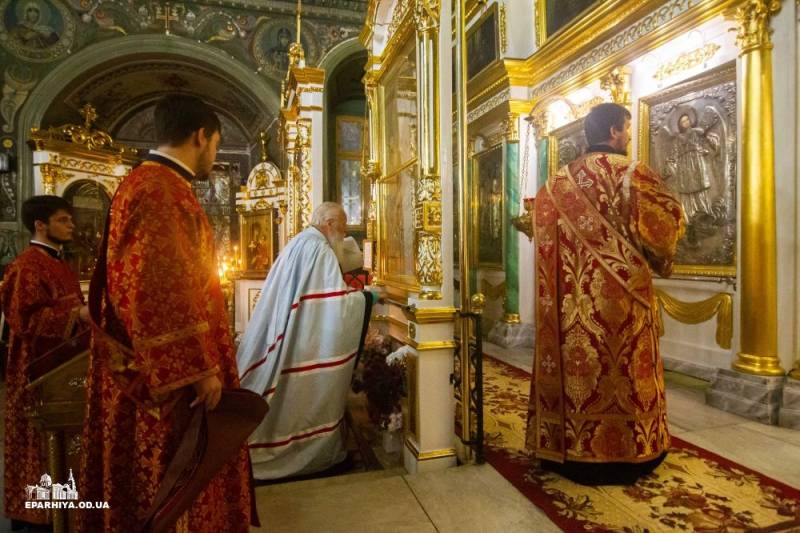 В Измаил прибыл Митрополит Агафангел. Владыка совершил всенощное бдение в Свято-Покровском кафедральном соборе (ФОТО) В Измаил прибыл Митрополит Агафангел. Владыка совершил всенощное бдение в Свято-Покровском кафедральном соборе (ФОТО)