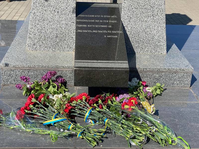 В Измаиле память ликвидаторов Чернобыльской катастрофы почтили без митингов (ФОТО, ВИДЕО) В Измаиле память ликвидаторов Чернобыльской катастрофы почтили без митингов (ФОТО, ВИДЕО)