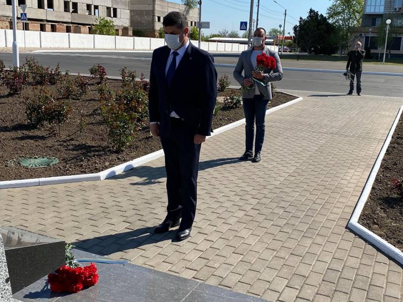 В Измаиле память ликвидаторов Чернобыльской катастрофы почтили без митингов (ФОТО, ВИДЕО) В Измаиле память ликвидаторов Чернобыльской катастрофы почтили без митингов (ФОТО, ВИДЕО)