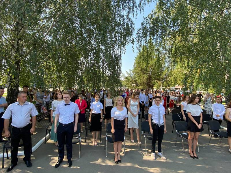 Гордость Измаила! Городской голова Андрей Абрамченко вручил "золотые" и "серебряные" медали выпускникам - ФОТОРЕПОРТАЖ. ВИДЕО - Город 24 Гордость Измаила! Городской голова Андрей Абрамченко вручил "золотые" и "серебряные" медали выпускникам - ФОТОРЕПОРТАЖ. ВИДЕО - Город 24