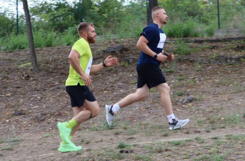 Ізмаїльські гвардійці долучились до благодійного забігу на честь вшанування пам’яті загиблих героїв Ізмаїльські гвардійці долучились до благодійного забігу на честь вшанування пам’яті загиблих героїв