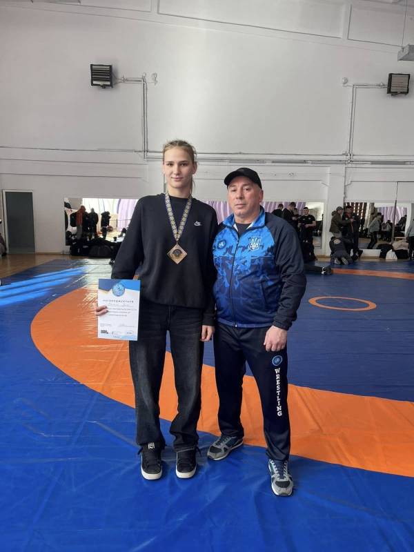 На чемпіонаті України з боротьби вільної серед юніорів та юніорок U17 у Чернівцях На чемпіонаті України з боротьби вільної серед юніорів та юніорок U17 у Чернівцях