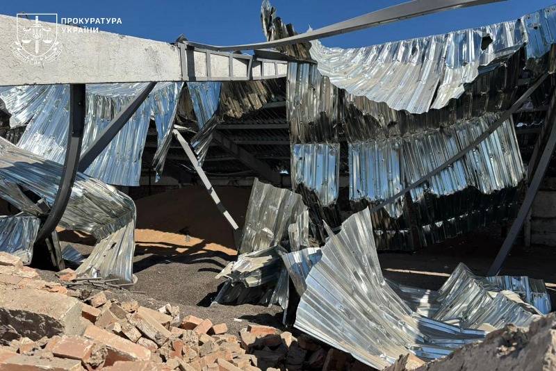 Російські військові атакували Одещину балістичними ракетами, є постраждалий Російські військові атакували Одещину балістичними ракетами, є постраждалий