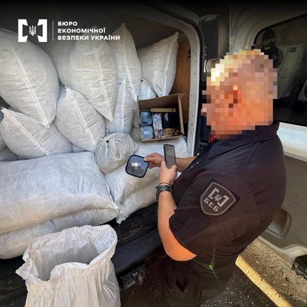 В Одесі викрили підпільний цех В Одесі викрили підпільний цех