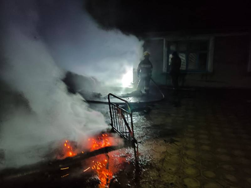 У Кілії спалахнула пожежа на території храму Покрови У Кілії спалахнула пожежа на території храму Покрови