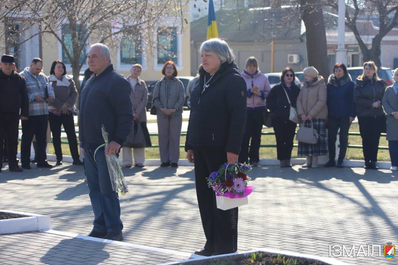 В Ізмаїлі вшановували пам'ять геніального поета та пророка Тараса Шевченка В Ізмаїлі вшановували пам'ять геніального поета та пророка Тараса Шевченка