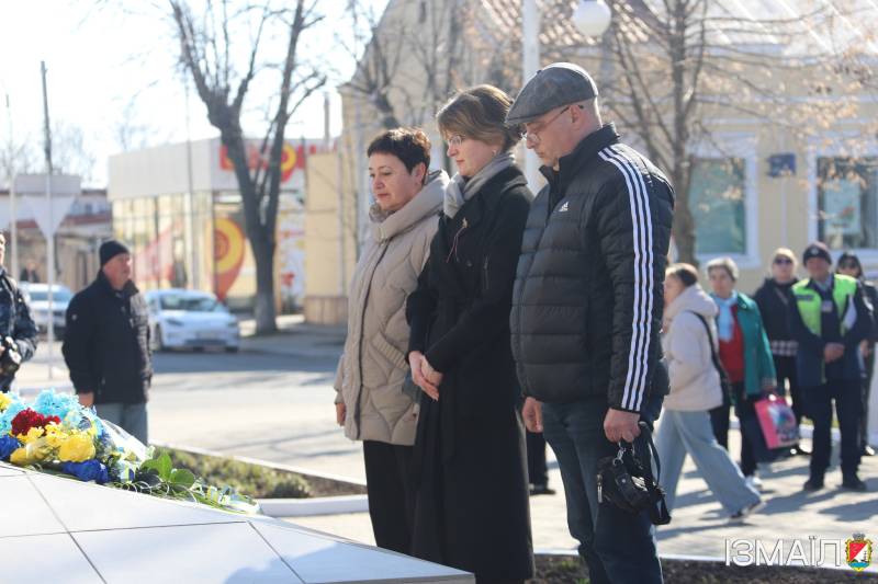 В Ізмаїлі вшановували пам'ять геніального поета та пророка Тараса Шевченка В Ізмаїлі вшановували пам'ять геніального поета та пророка Тараса Шевченка