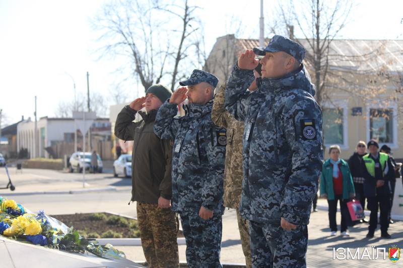 В Ізмаїлі вшановували пам'ять геніального поета та пророка Тараса Шевченка В Ізмаїлі вшановували пам'ять геніального поета та пророка Тараса Шевченка