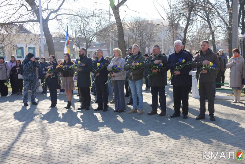 В Ізмаїлі вшановували пам'ять геніального поета та пророка Тараса Шевченка В Ізмаїлі вшановували пам'ять геніального поета та пророка Тараса Шевченка