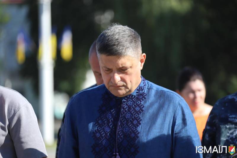 З нагоди Дня Військово-Морських Сил Збройних Сил України в Ізмаїлі урочисто піднято Прапор Військово-Морських Сил Збройних Сил України З нагоди Дня Військово-Морських Сил Збройних Сил України в Ізмаїлі урочисто піднято Прапор Військово-Морських Сил Збройних Сил України