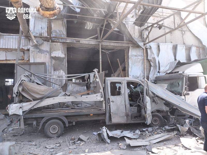 Два дні російського терору Одещини: постраждали цивільні люди та інфраструктура Два дні російського терору Одещини: постраждали цивільні люди та інфраструктура