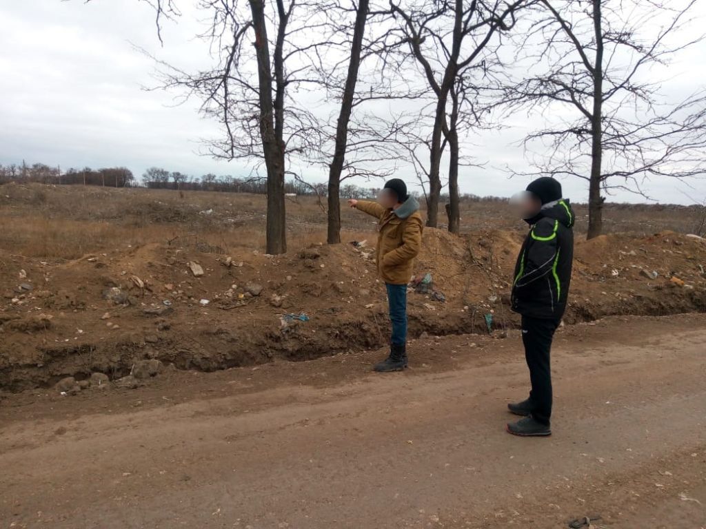 Пограничники и полицейские в Одесской области обнаружили у мужчины военный арсенал Пограничники и полицейские в Одесской области обнаружили у мужчины военный арсенал