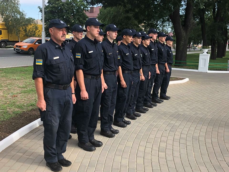 В Измаиле в День Конституции Украины прошел торжественный митинг (ФОТО) В Измаиле в День Конституции Украины прошел торжественный митинг (ФОТО)
