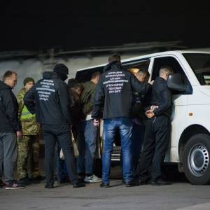 В Одесской области пограничники взяли «поставщика» нелегалов в страны ЕС и его «подопечных» (фото, видео)