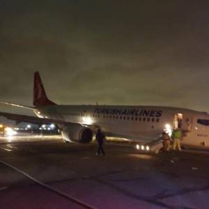 За один вечер чуть не разбились два самолета в Одесском аэропорту