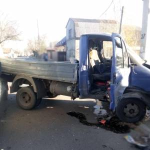 В Измаиле на Горького дорогу не поделили Газель и грузовое авто (ФОТО)