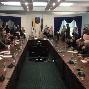 Пропавшие во время пожара, звонили родным попрощаться, после этого на связь они больше не выходили,их до сих пор не могут найти