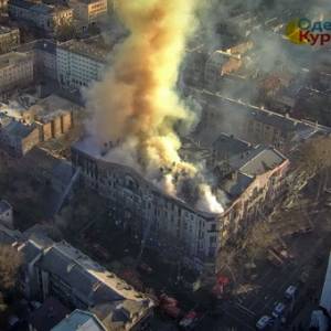 В Одессе премьер уволил руководство спасателей и образования области