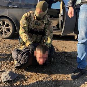 Двое жителей Одесской области снабжали криминальные группировки региона оружием (фото)