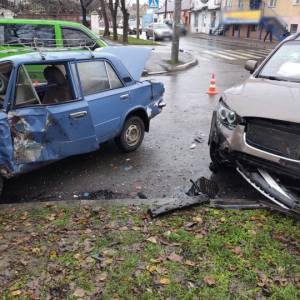 В Измаиле на Семинарской не разминулись Hyundai и "ВАЗ". Четверо пострадавших (ФОТО)