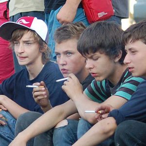 Большинство подростков, задержанных за курение и употребление алкоголяв Измаиле - из благополучных семей