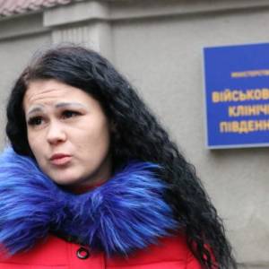 Конфликт вокруг воинской части под Одессой: военнослужащую избили за то, что она противостояла коррупции
