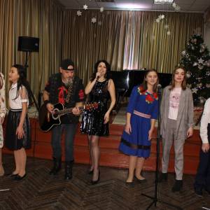 Предновогодний концерт для родителей и...для души! (ФОТО)
