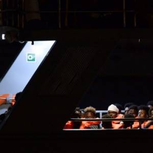 В Греции затонуло судно с мигрантами: погибли по меньшей мере 12 человек
