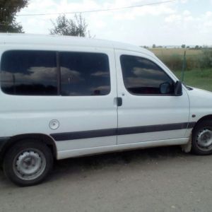 Пограничники Измаильского отряда обнаружили автомобиль с поддельными документами (ФОТО)
