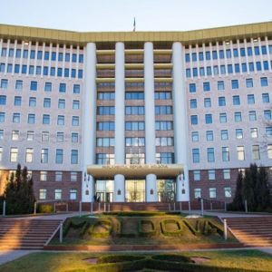 Парламент Молдовы принял решение о выводе российских войск из Приднестровья