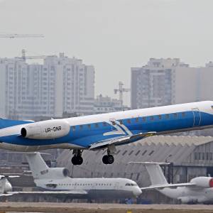 Украинская авиакомпания открыла большую программу внутренних перелетов между Одессой и Киевом