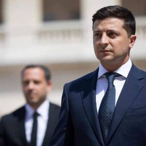 Зеленский обратился к украинцам по ситуации с коронавирусом (ВИДЕО)