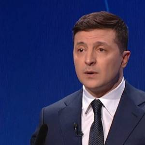 Зеленский допустил ввод чрезвычайного положения в Украине из-за коронавируса
