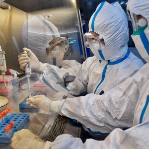В ВОЗ объявили о начале глобальных испытаний вакцины от коронавируса COVID-19