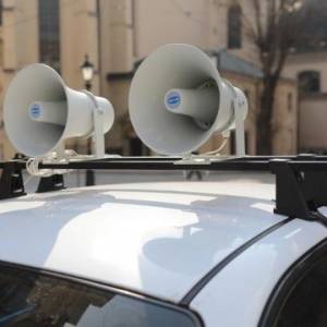 В Измаиле начали курсировать автомобили с громкоговорителями, чтобы напоминать людям о карантине