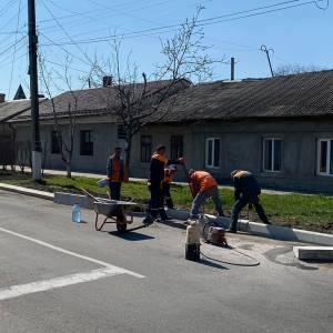 В Измаиле благоустройство города продолжается даже в карантин (ФОТОРЕПОРТАЖ)