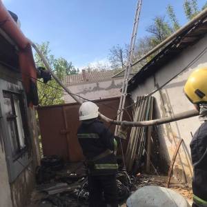 В Измаиле неострожное сжигание мусора стало причиной пожара (ФОТО)