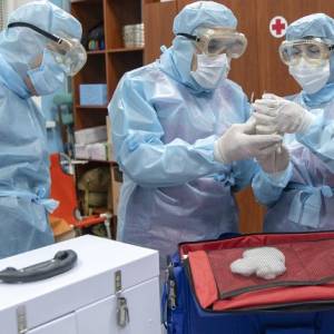 Бесполезные тесты, причины вспышки в Подольске и почему пациенты с COVID-19 попадают во все больницы – интервью с врачом
