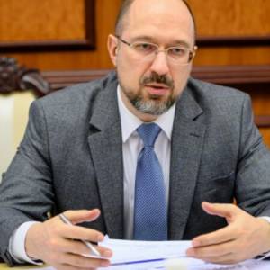 Правительство пока не считает возможным возобновить работу междугороднего транспорта
