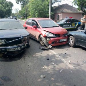 Тройное ДТП в Измаиле: авто разбиты, пострадавших нет