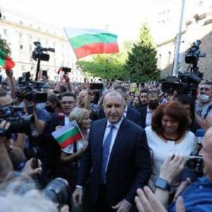 Протесты в Болгарии: президент призвал правительство уйти в отставку