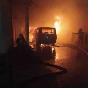 В Измаиле ночью горели два автомобиля - Город 24 (ФОТО)