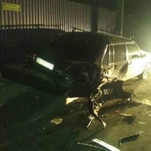 В Измаиле ночью пьяный водитель Audi врезался в припаркованный  Volvo - Город 24 (ФОТО)