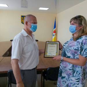 В Измаиле поздравляли представителей сферы торговли с профессиональным праздником - Город 24