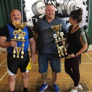 Священник-пауэрлифтер Виктор Кочмарь снова стал чемпионом Европы