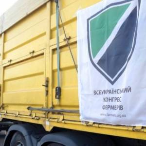 Первый зерновоз гуманитарной помощи доехал до фермеров Бесарабии