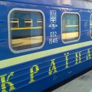 «Укрзализныця» прекратила продажу билетов на поезда одесского направления в 4 городах