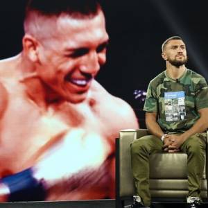 Ломаченко упал на рекордно низкую позицию в рейтинге лучших боксеров мира