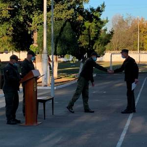 Нацгвардейцы поздравляли своих автомобилистов