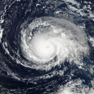 Больше 20 миллионов жителей Флориды  спасаются от катастрофического урагана Ирма (ВИДЕО)